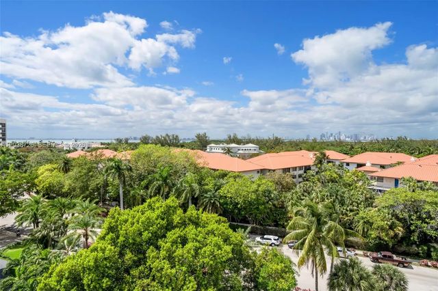 5 of 22 - 150 Ocean Lane Drive #7c, Key Biscayne, FL