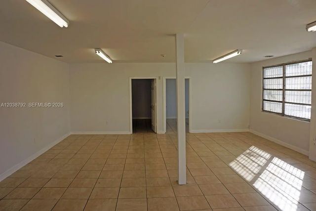 5 of 8 - 3690 Nw 52nd Street, Hialeah, FL