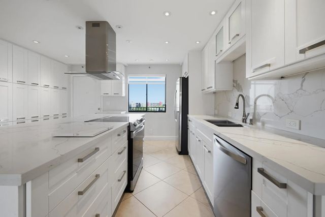 3 of 28 - 2215 Cypress Island Drive #906, Pompano Beach, FL