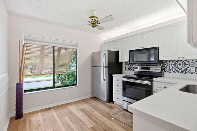 5 of 27 - 10110 Cedar Point Boulevard #206, Boynton Beach, FL