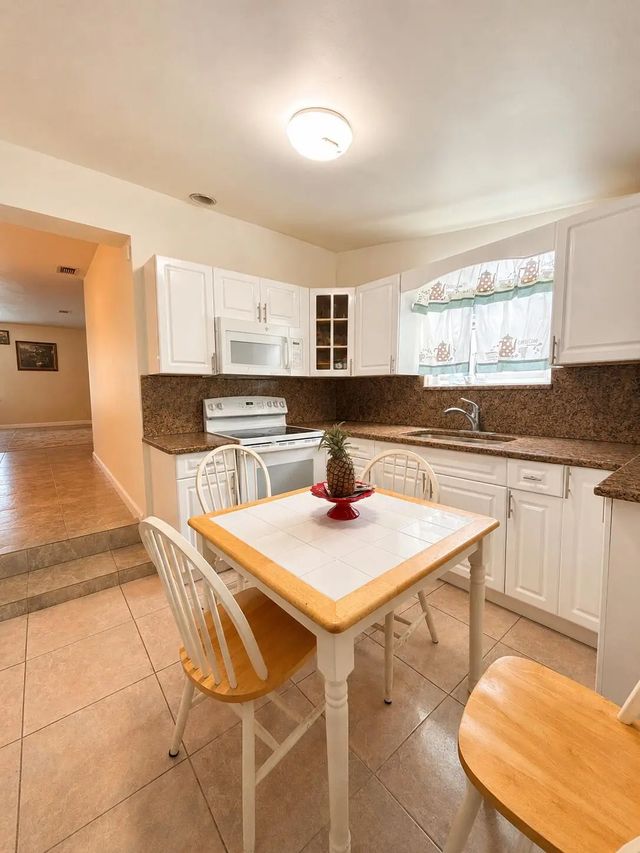 2 of 14 - 1310 Palm Beach Lakes Boulevard, West Palm Beach, FL