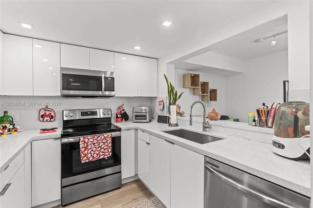 2055 Sw 122nd Avenue #326, Miami