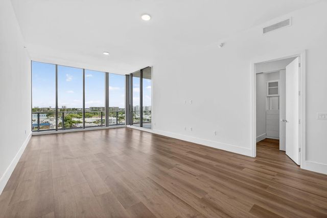 5 of 59 - 220 Lake Shore Drive #617, Lake Park, FL