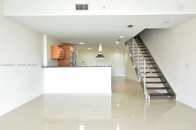 5 of 42 - 2950 Ne 188th Street #336, Aventura, FL