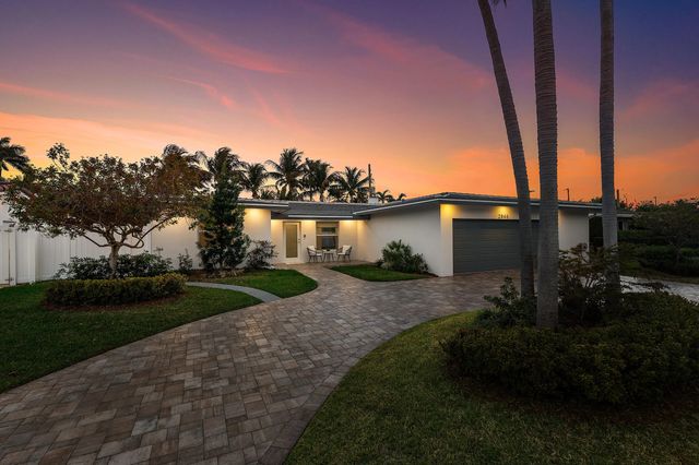 2846 Ne 35th Court, Lighthouse Point