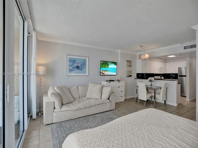 5 of 40 - 2501 S Ocean Drive #605, Hollywood, FL