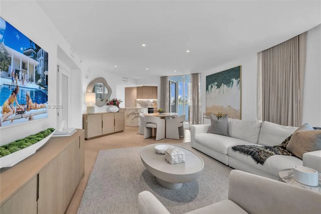 9201 Collins Avenue #422, Surfside