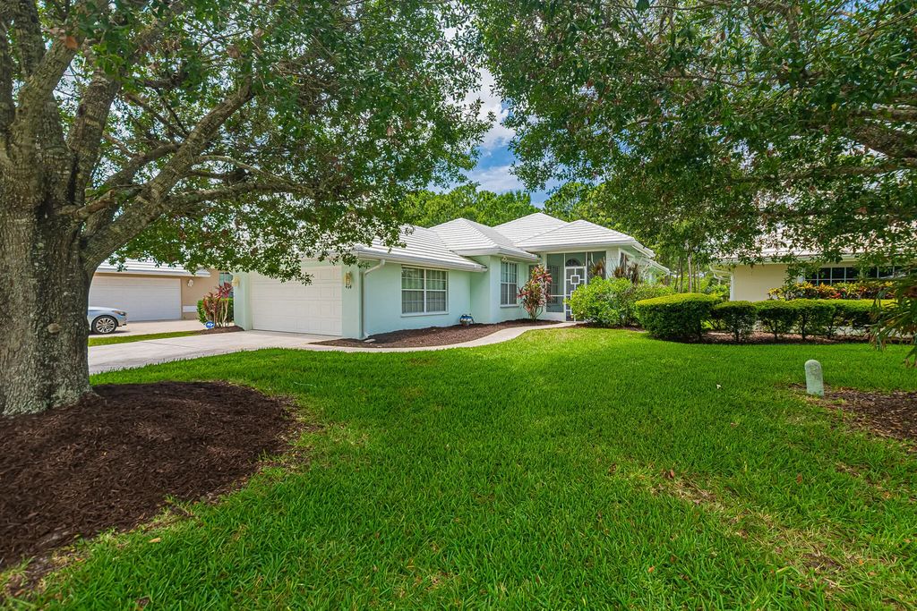 414 Sw Fairway Landing, Port St. Lucie