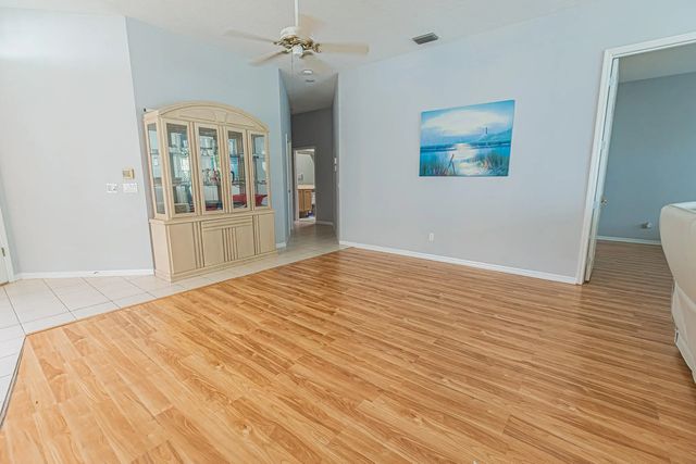4 of 23 - 414 Sw Fairway Landing, Port St. Lucie, FL