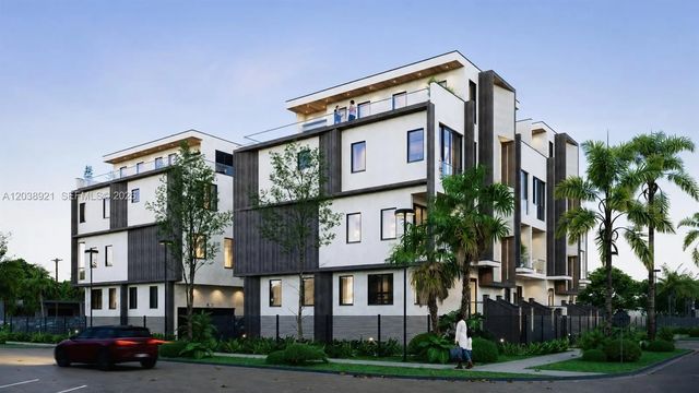 3 of 7 - 840 Ne 19th Way, Fort Lauderdale, FL