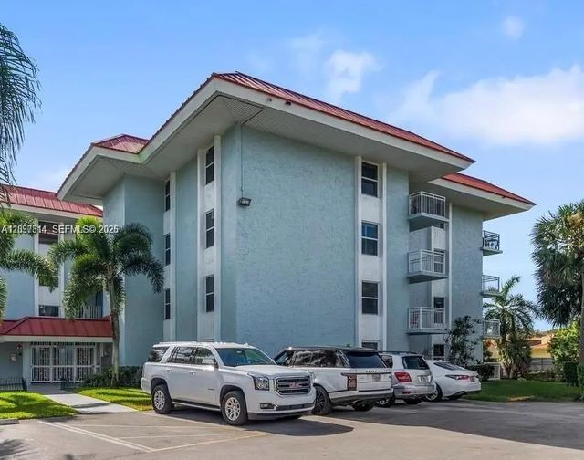 3 of 23 - 605 S Pine Island Road #404a, Plantation, FL