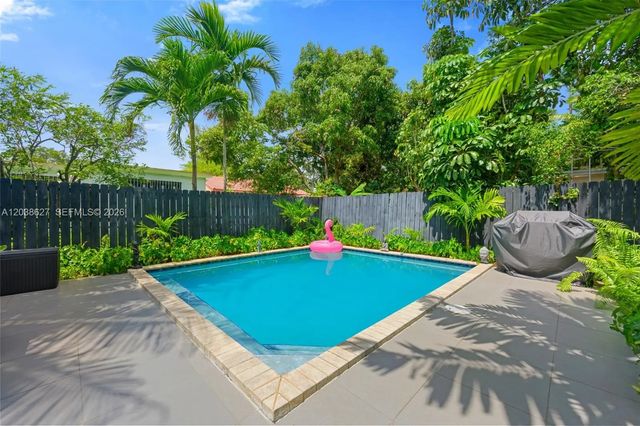 2 of 25 - 761 Ne 82nd Terrace, Miami, FL
