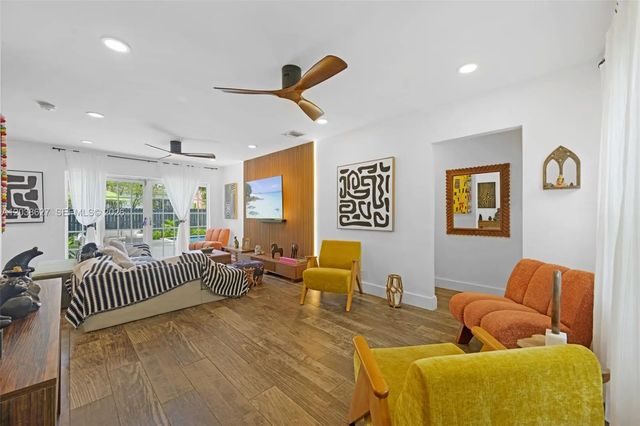 5 of 25 - 761 Ne 82nd Terrace, Miami, FL