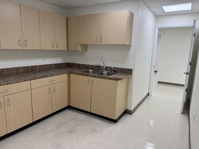 4 of 10 - 3205 Medical Way, Sebring, FL