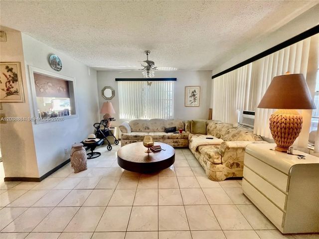 4 of 36 - 337 Durham J #337, Deerfield Beach, FL