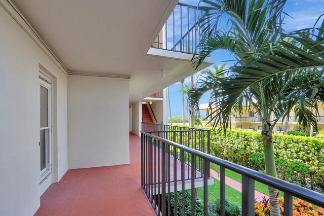 3 of 26 - 225 Beach Road #204, Tequesta, FL