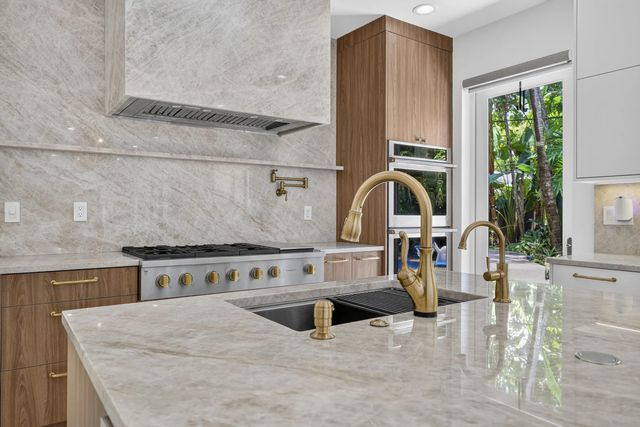 5 of 46 - 2719 Ne 19th Street, Fort Lauderdale, FL