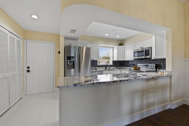 3 of 30 - 2950 Se Ocean Boulevard #119-6, Stuart, FL