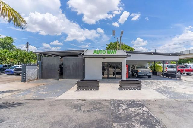 4 of 20 - 2729 Nw 56th Street, Miami, FL