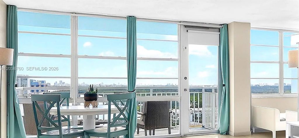 301 174th Street #1905 + Den, Sunny Isles Beach