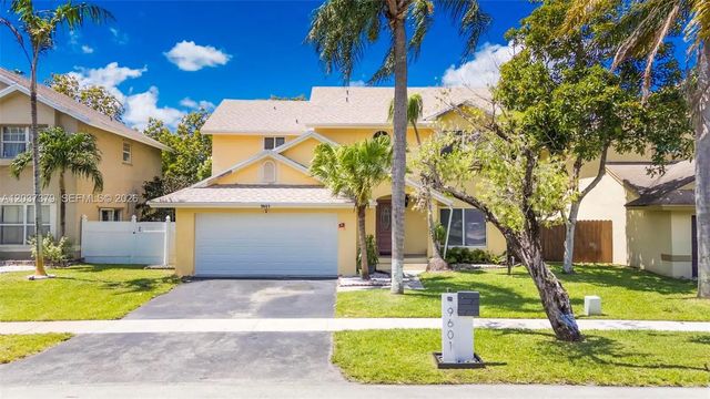 2 of 34 - 9601 Sw 9th Court, Pembroke Pines, FL