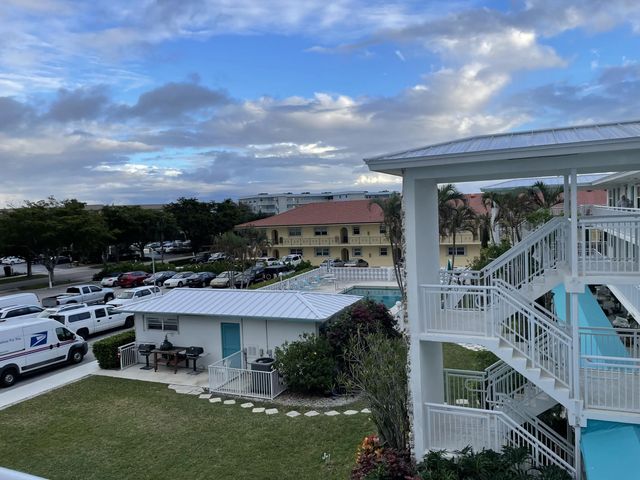 3 of 17 - 37 Yacht Club Drive #303, North Palm Beach, FL