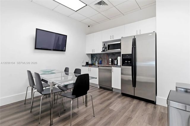 5 of 22 - 175 Sw 7th Street #1612, Miami, FL