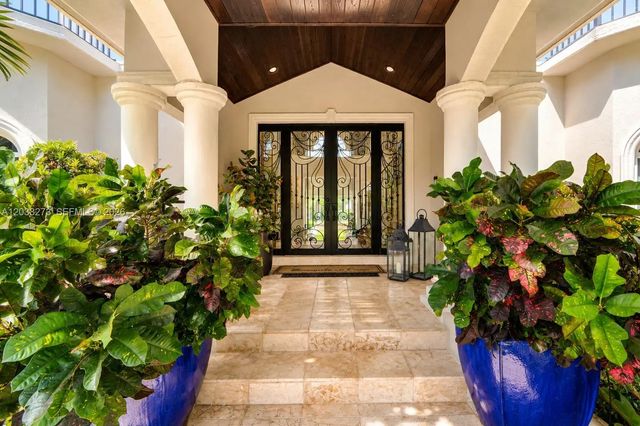 5 of 48 - 11111 Sw 77th Avenue, Pinecrest, FL