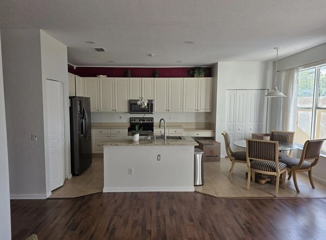 4 of 5 - 5069 Starblaze Drive, Greenacres, FL