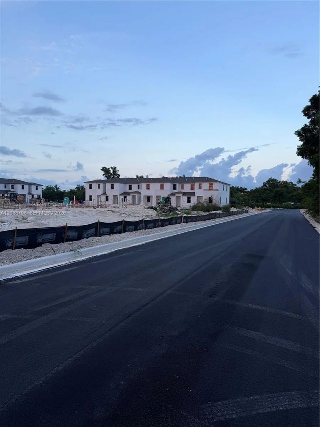2 of 10 - 18940 Sw 358th Street, Homestead, FL