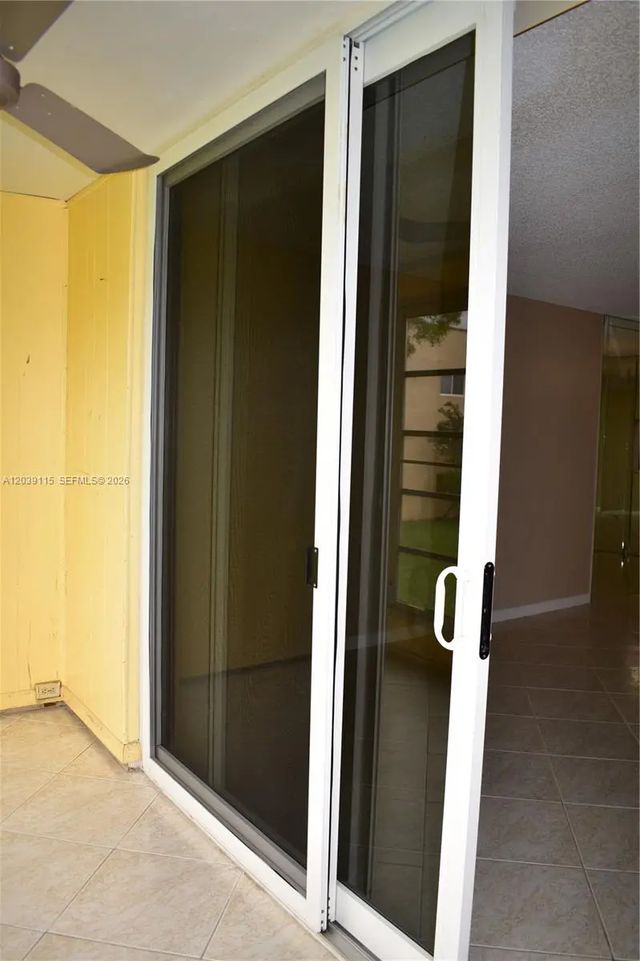 5 of 38 - 9300 Sunrise Lakes Boulevard #208, Sunrise, FL