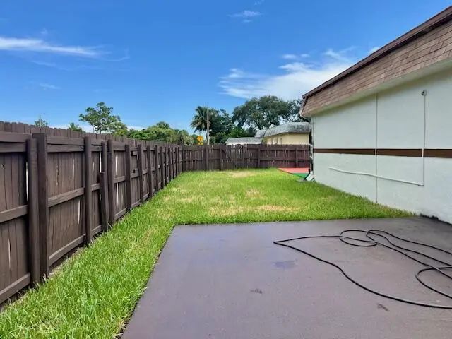 3 of 25 - 3930 Nw 207 St Road, Miami Gardens, FL
