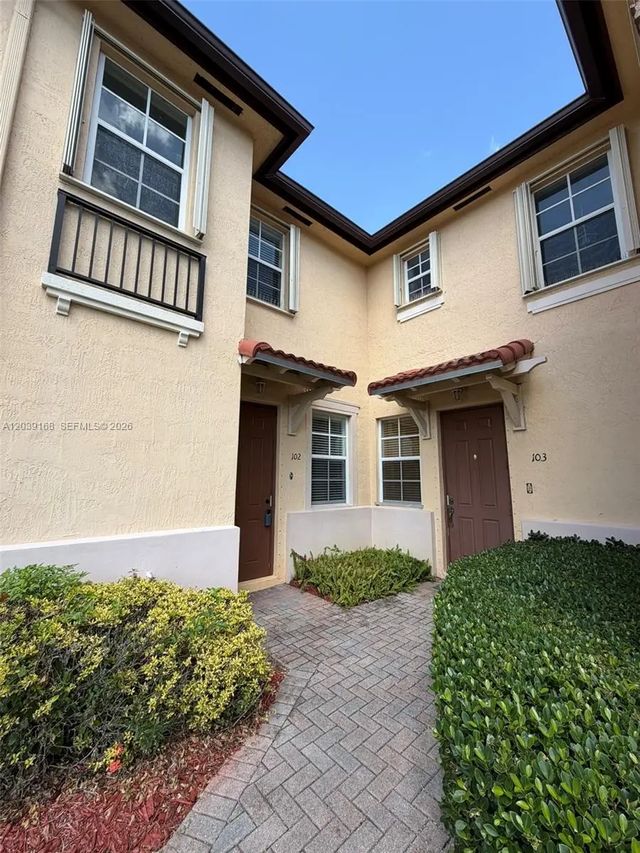 3 of 30 - 1720 Ne 33rd Avenue #102-5, Homestead, FL
