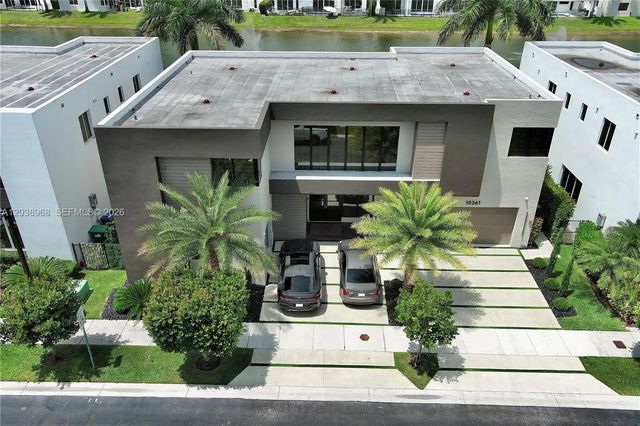 2 of 43 - 10261 Nw 74th Terrace, Doral, FL
