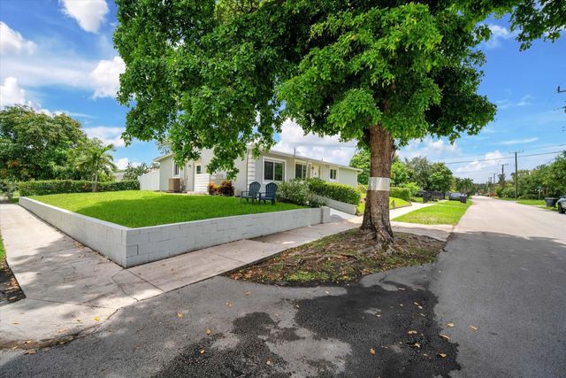 2 of 19 - 7321 Cody Street, Hollywood, FL