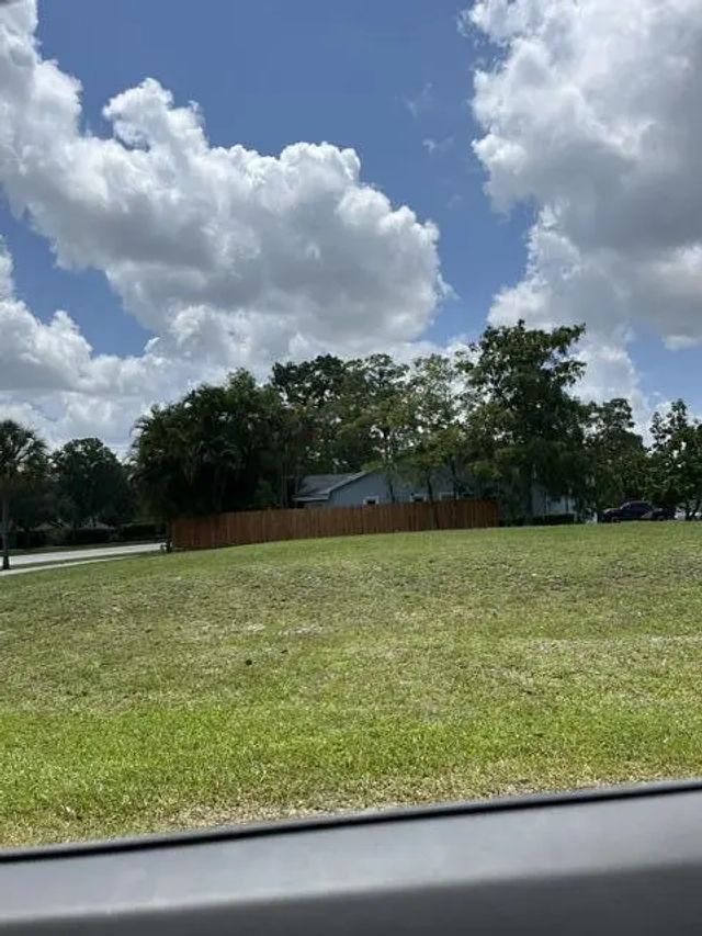 3 of 6 - 1094 Primrose Lane, Wellington, FL