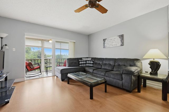 5 of 37 - 7505 Nw 5th Place #203, Margate, FL