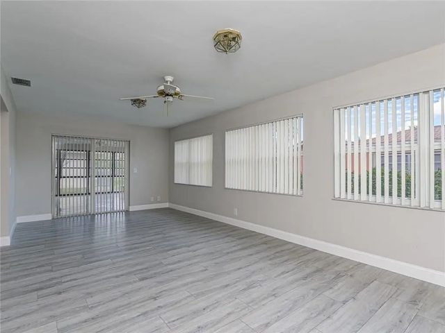 5 of 63 - 7000 Nw 107th Avenue, Tamarac, FL