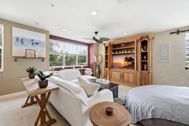 3 of 60 - 750 Millbrae Court #1, West Palm Beach, FL