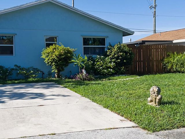 4915 Weymouth Street, Lake Worth