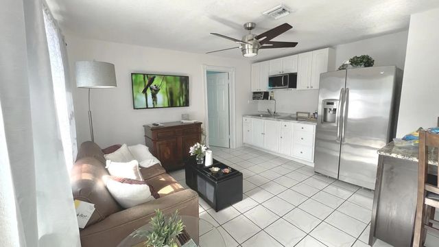5 of 24 - 4915 Weymouth Street, Lake Worth, FL