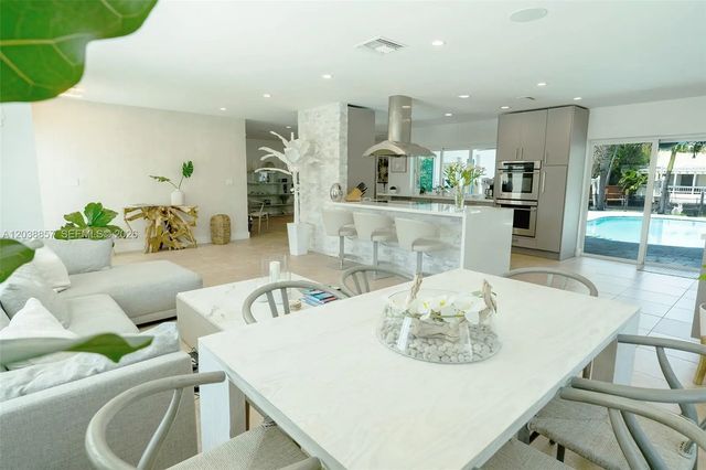 5 of 34 - 2711 Ne 57th Court, Fort Lauderdale, FL