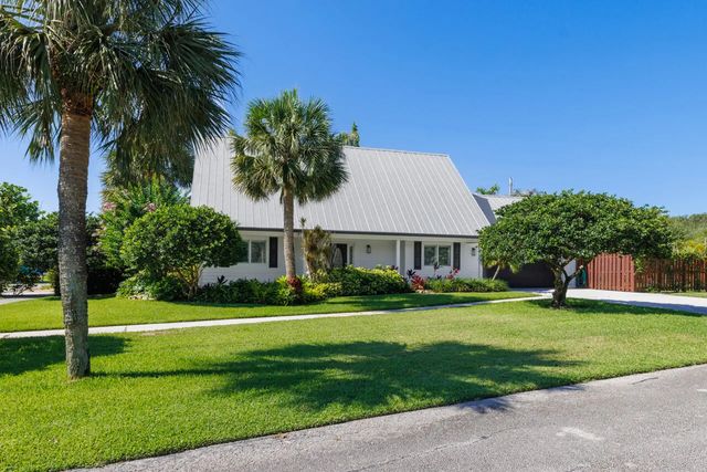 2 of 34 - 9200 Se Olympus Street, Hobe Sound, FL