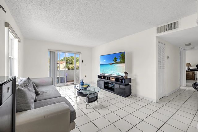 2 of 28 - 6507 Winfield Boulevard #211ac, Margate, FL