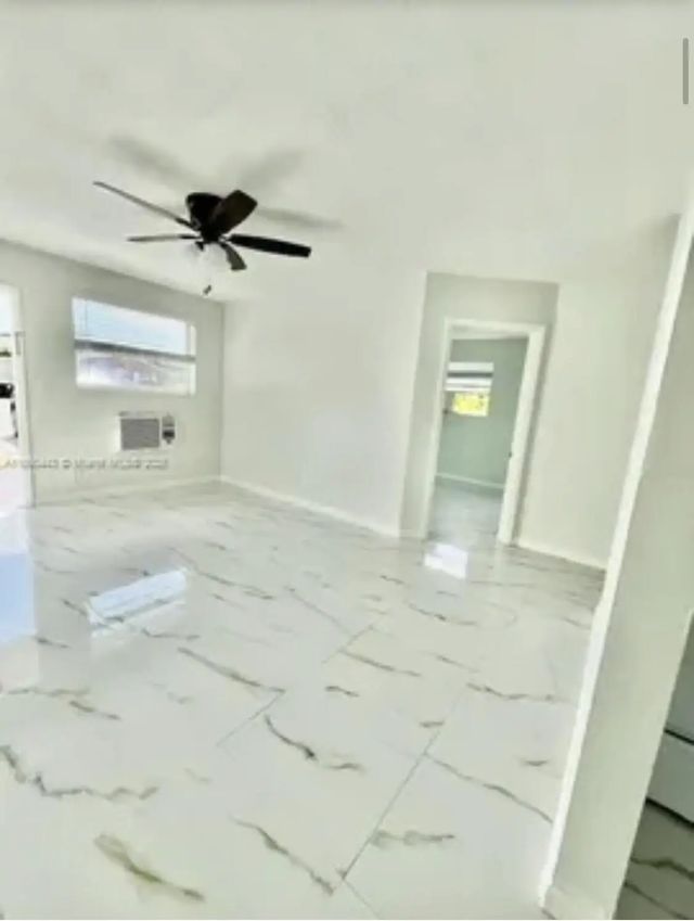 2 of 7 - 4951 Sw 26th Avenue #1-2, Dania Beach, FL