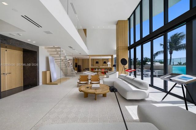 4 of 27 - 19575 Collins Avenue #3, Sunny Isles Beach, FL
