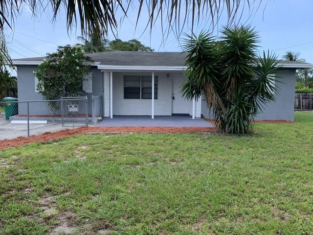240 Nw 38th Avenue, Lauderhill