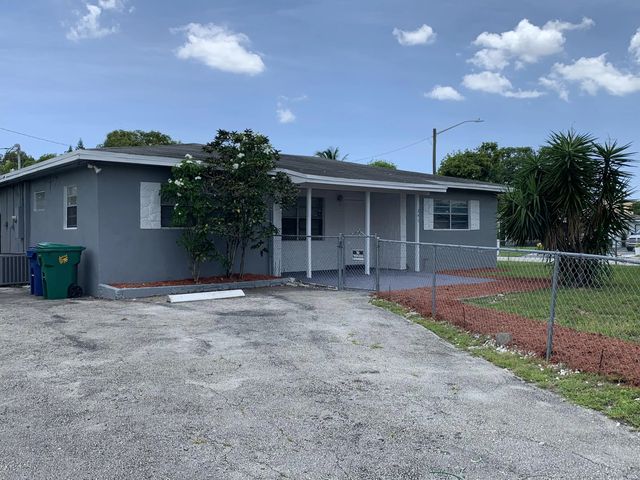 2 of 48 - 240 Nw 38th Avenue, Lauderhill, FL
