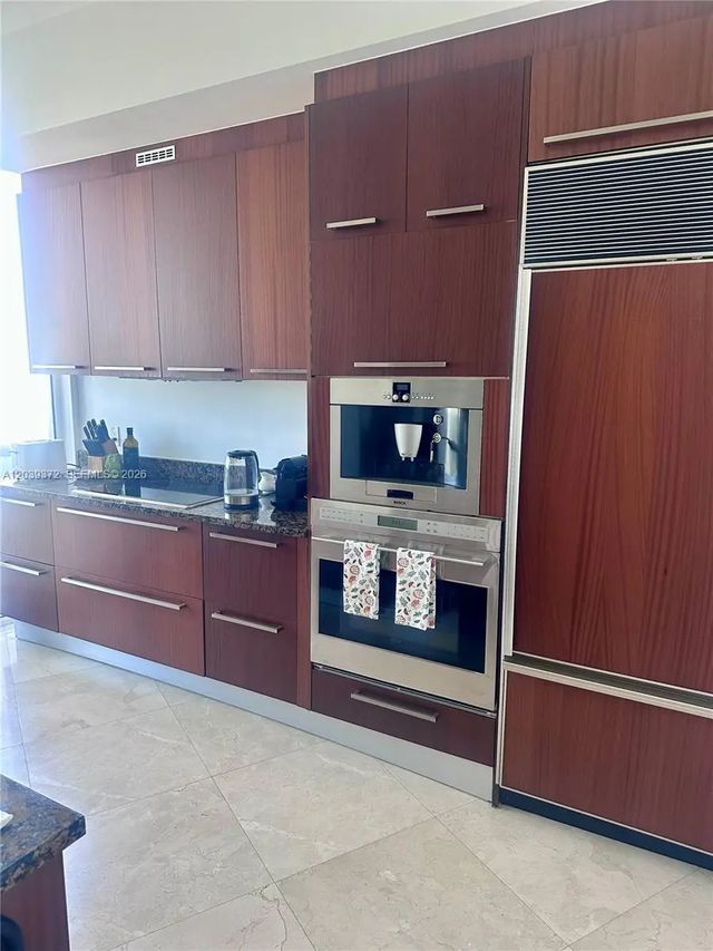 3 of 10 - 15811 Collins Avenue #1505, Sunny Isles Beach, FL