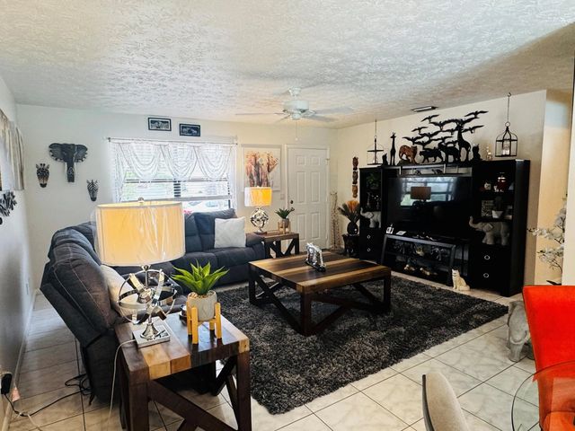2 of 13 - 1918 Se Monroe Street, Stuart, FL